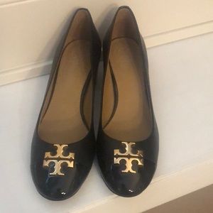 Brand new never been worn Tory Burch shoes size 6.5